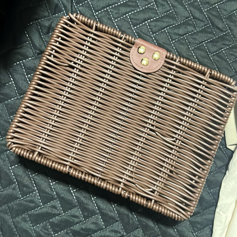 Straw like chocolate brown clutch